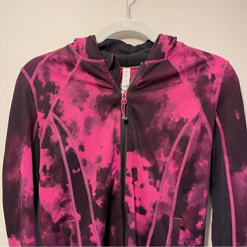 Lululemon zip up jacket with hood size 6